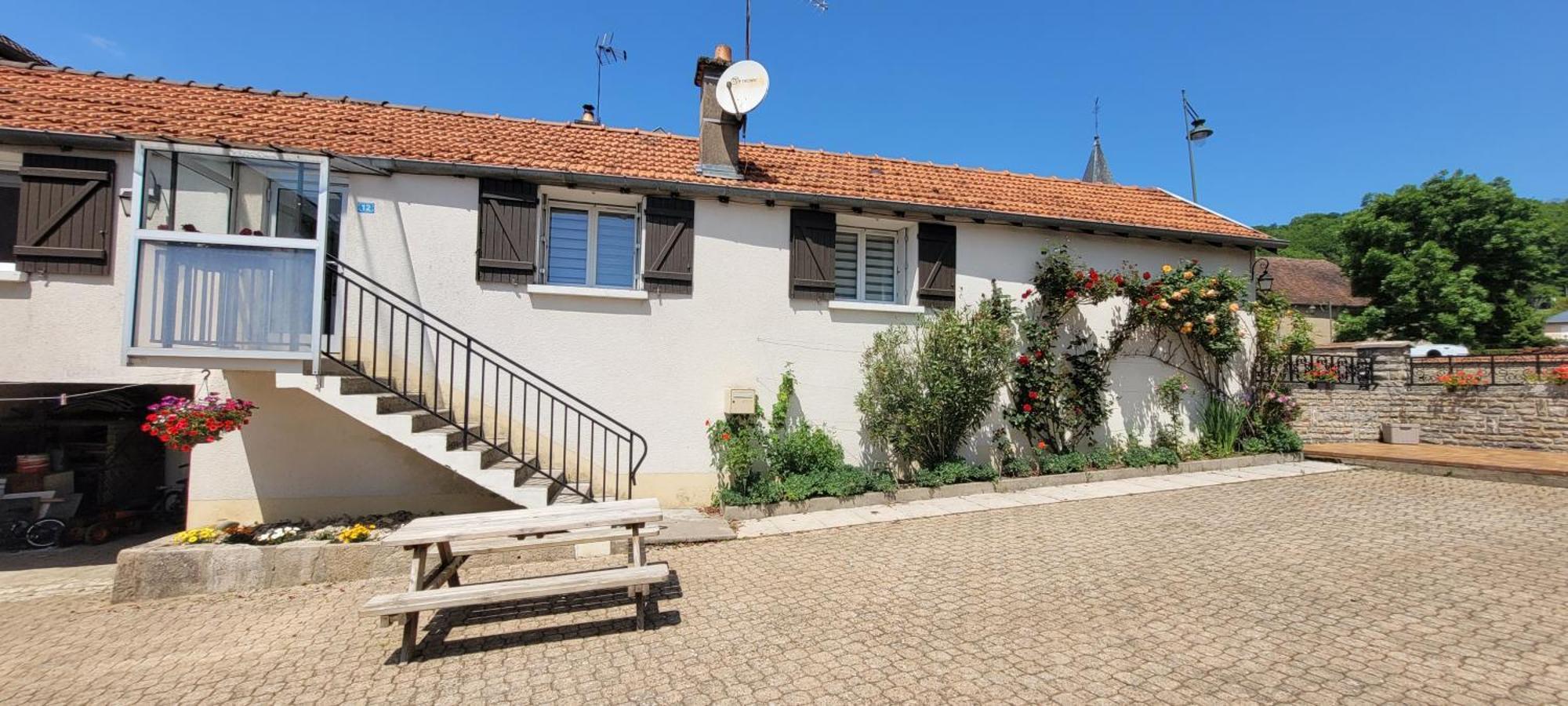 La Maison De L'Abeille De Percey Longeau-Percey Exterior foto